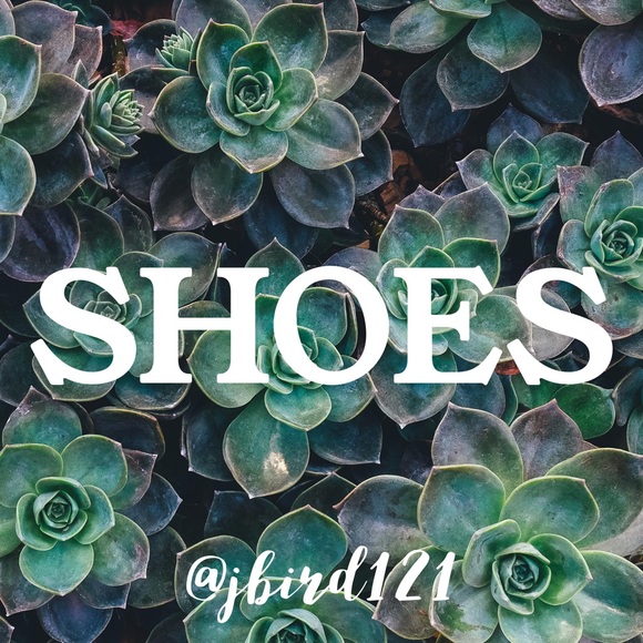 🍏Shoes🍏 - Picture 4 of 8